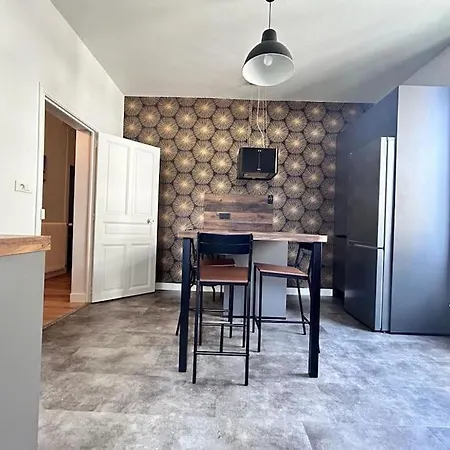 Appartement Spacieux T4 Avec Grande Cuisine Pradelle Rdv Clermont-Ferrand